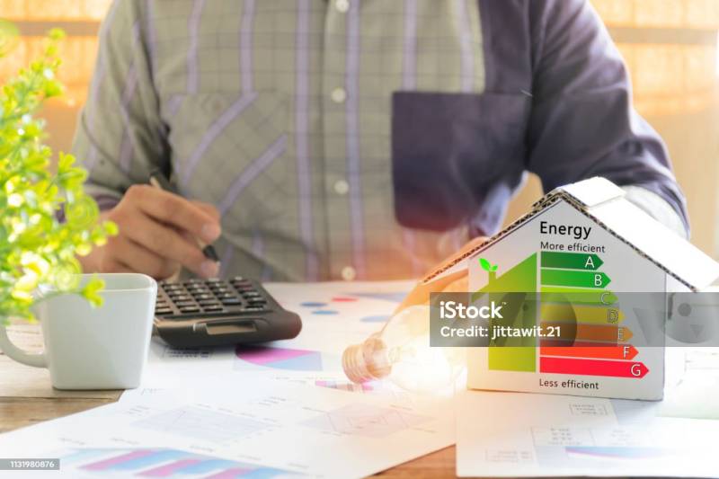 Réaliser un audit énergétique obligatoire pour la vente de ma maison à Versailles dans les Yvelines